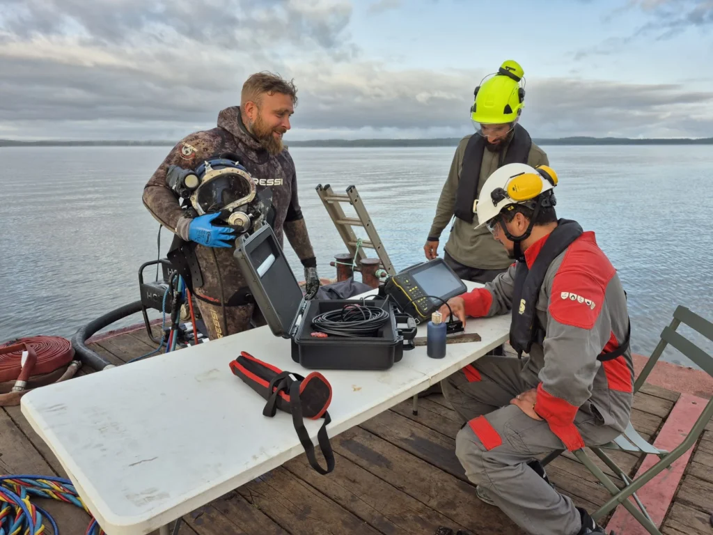Recherche de corrosion sur un pipeline immergé au lac de Biscarrosse